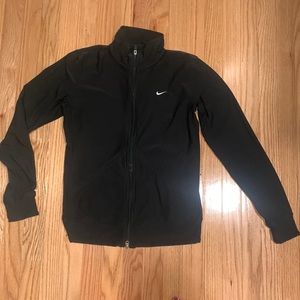 Nike dry fit size medium